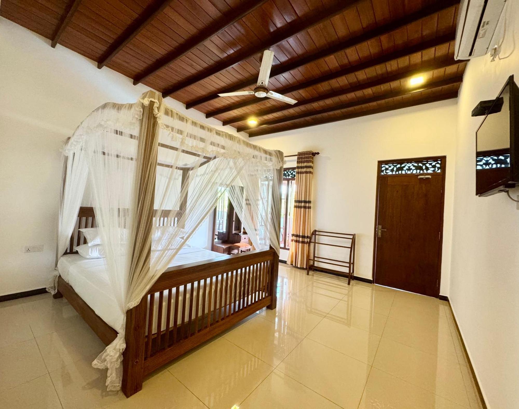 Villa 4U Bentota Exterior photo